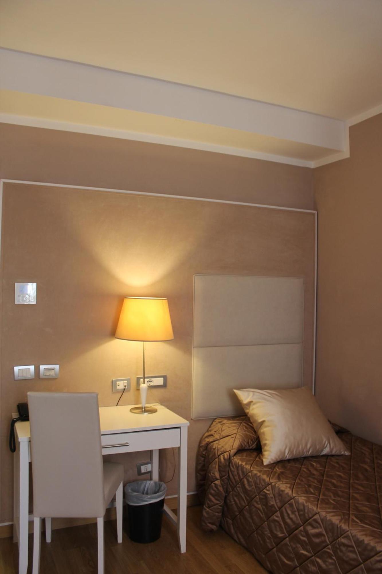 Hotel Centrale Olbia Luaran gambar
