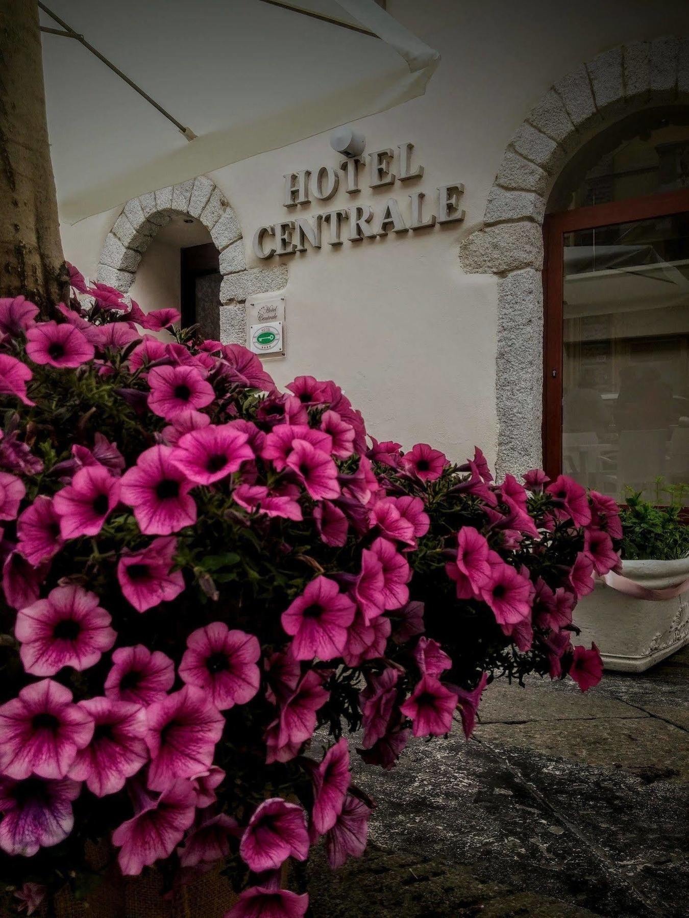 Hotel Centrale Olbia Luaran gambar